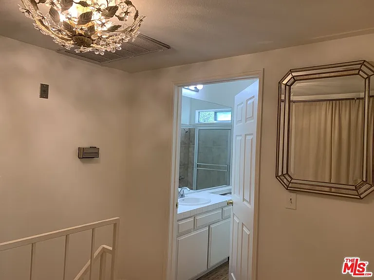 4189 Vineland Ave #109 — Photo 29