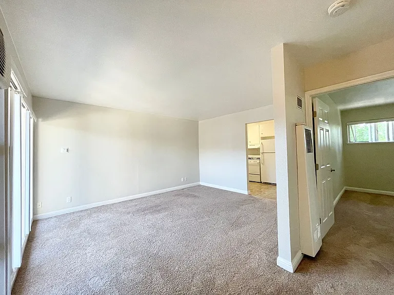 1214 Bell Street — Photo 8