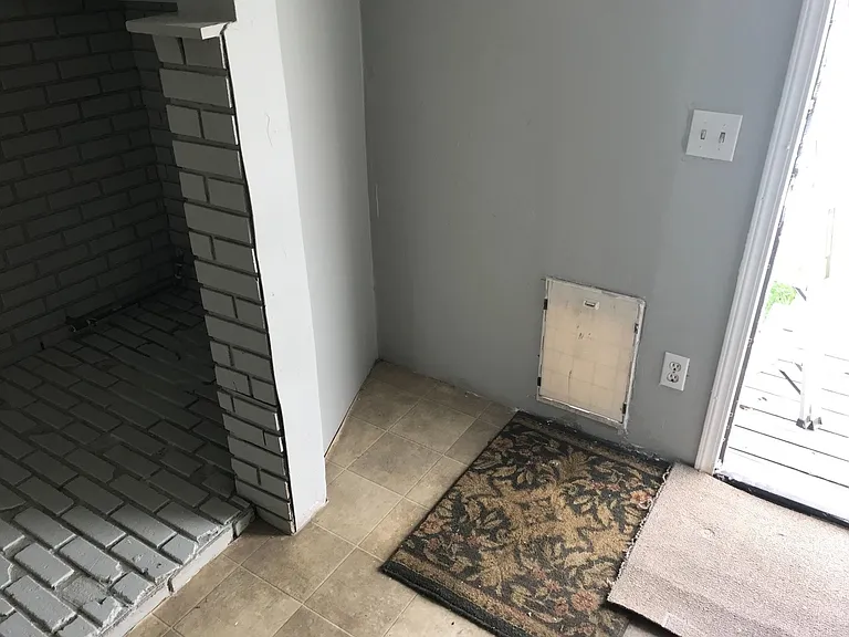 220 Doty St — Photo 9