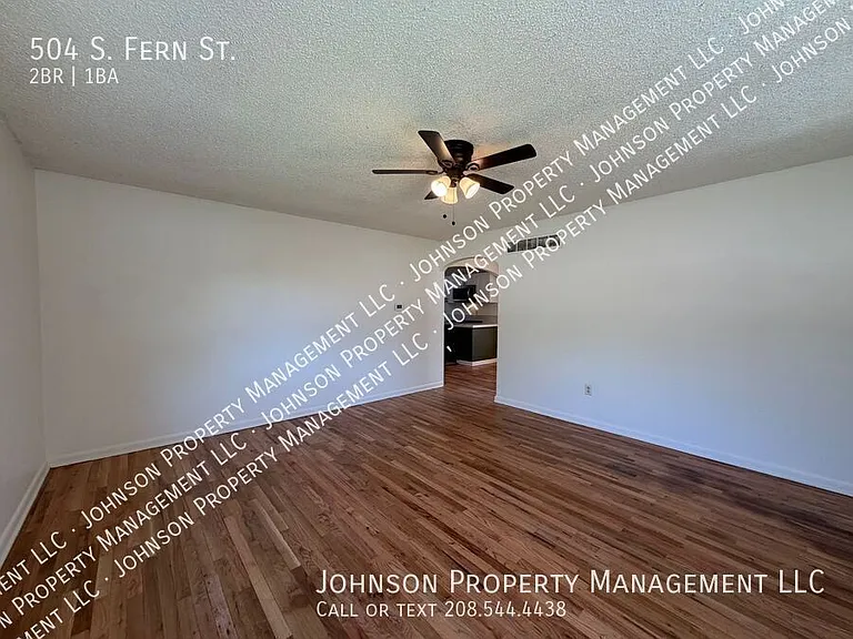504 S Fern St — Photo 8