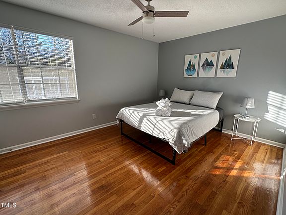 2nd image of 1002 Willow Dr APT 54