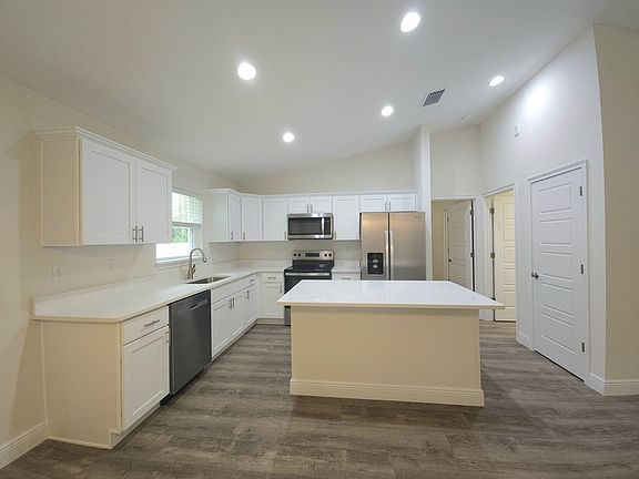 5th image of 387 E Caldwell Dr