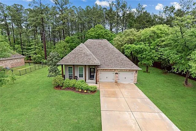 125 Grand Lake Dr — Photo 2