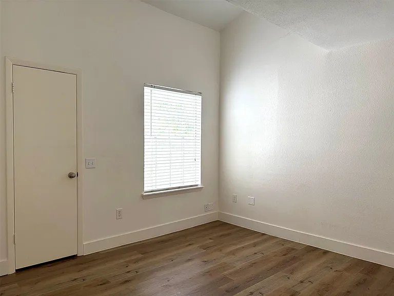 9809 Richmond Ave #E5 — Photo 9
