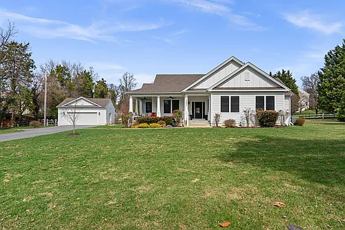 17601 Crystal Spring Ter Photo 1 17601 Crystal Spring Ter Photo 1
