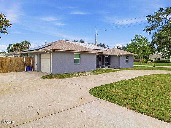 3rd image of 602 Lake Dr