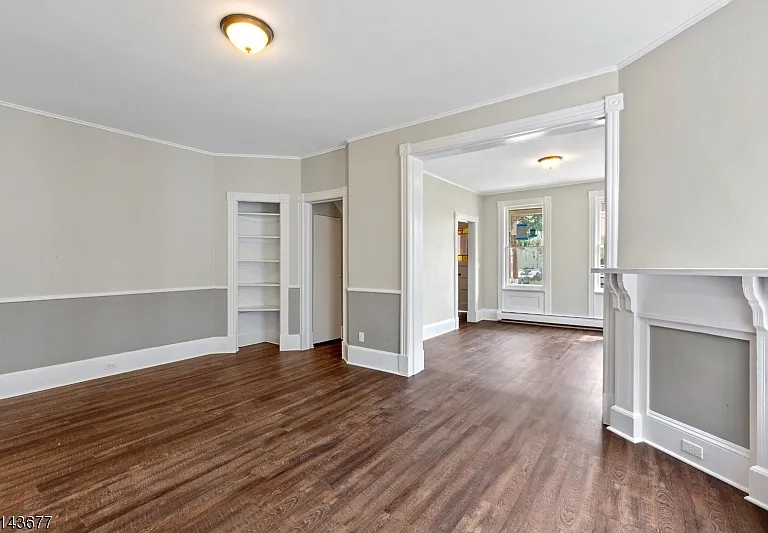 182-184 W Cliff St — Photo 6