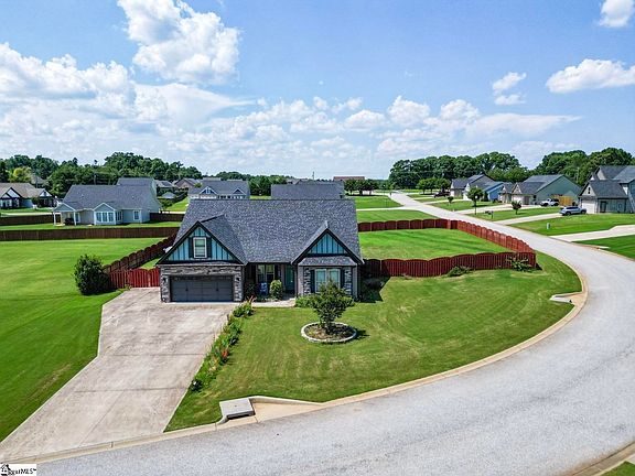 2nd image of 222 Creekside Farms Way
