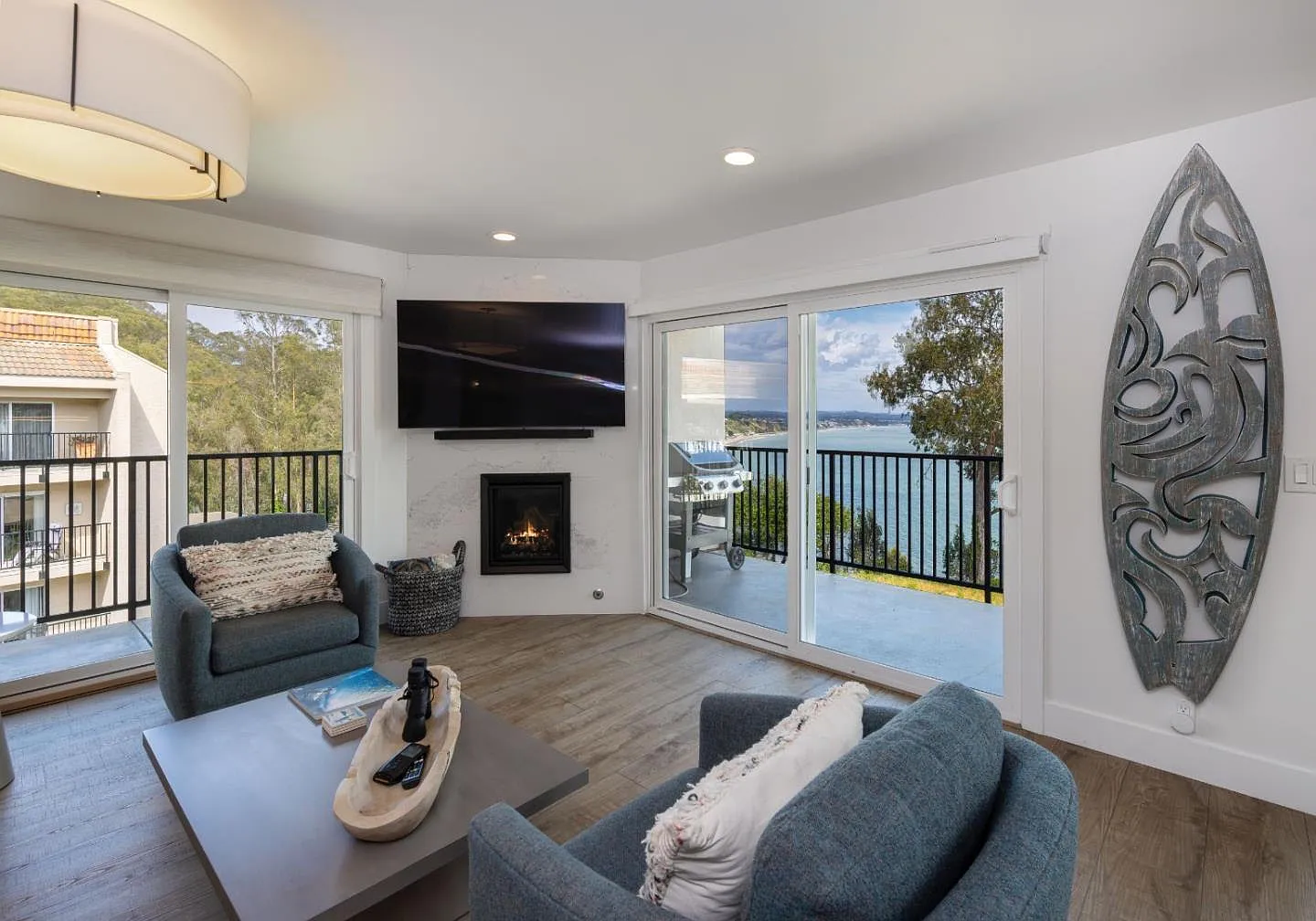 2 bed, 1134 sqft, $8,500 — Photo 2