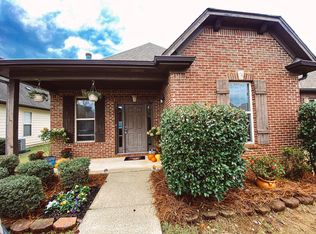 1091 Washington Dr, Moody, AL 35004