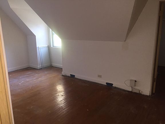 2nd image of 1836 S 60th Ct