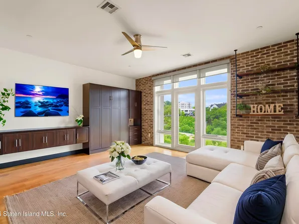 90 Bay Street Lndg APT 5H, Staten Island, NY 10301