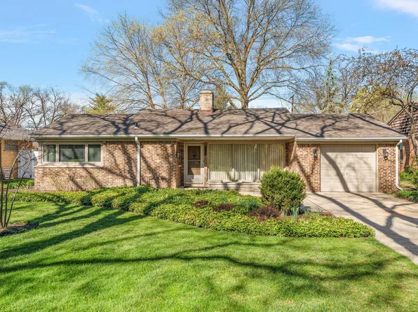 8350 Baring Ave, Munster, IN 46321