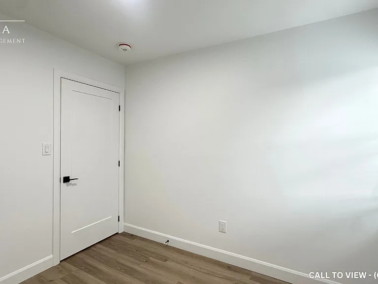 1415 Commissioners Rd W #2 — Photo 14