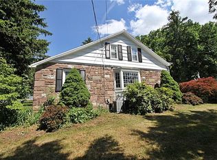 2106 Harris Rd, Penfield, NY 14526