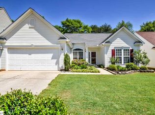 121 Bathurst Ln, Simpsonville, SC 29681