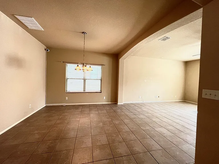 426 Tequila Rnch — Photo 10