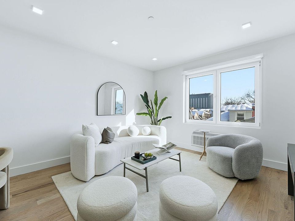 1st image of 8404 4th Ave #204