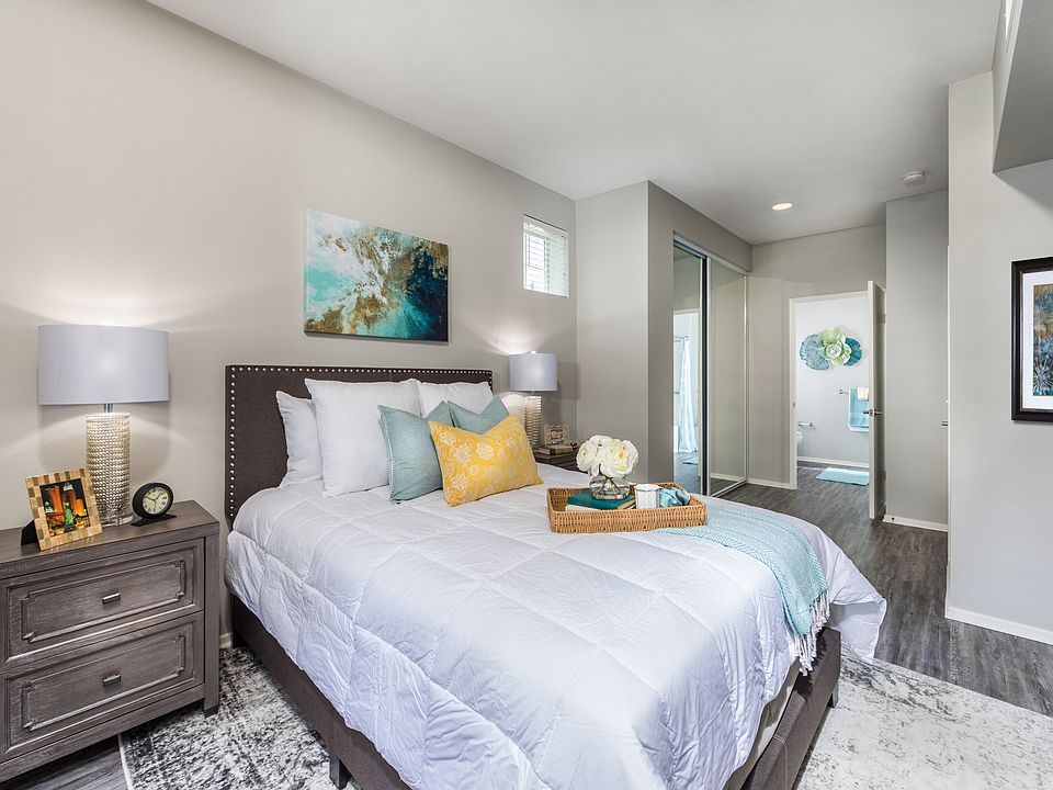 Vast Model Bedroom