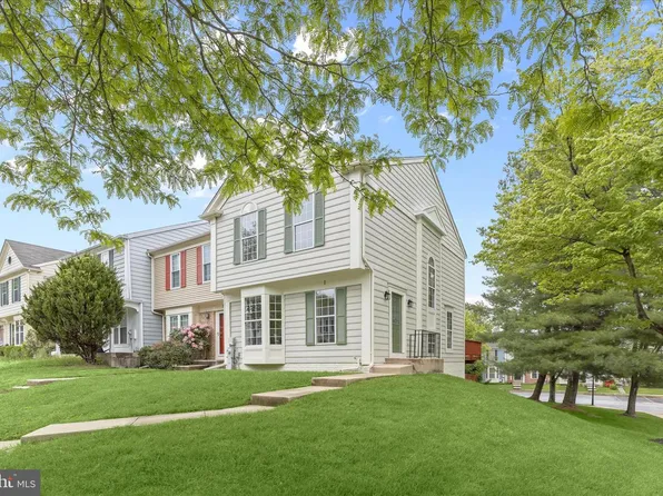 1 Woodhollow Ct, Owings Mills, MD 21117
