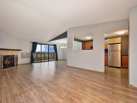 5th image of 172 S Coeur d'Alene St