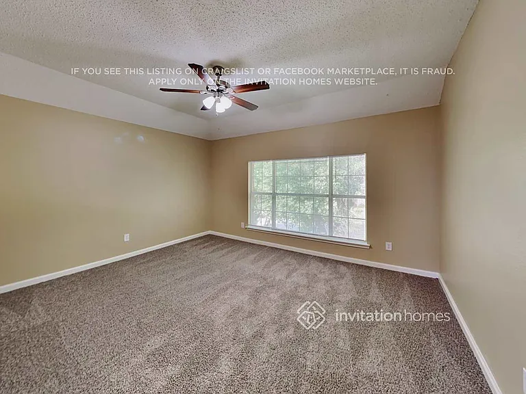 2110 Loretta Ln — Photo 11