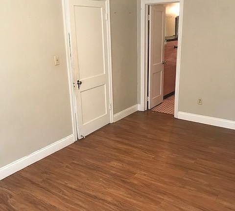 2nd image of 943 Garden Dr