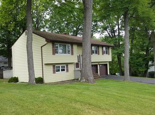 138 Hilltop Rd, Monroe, NY 10950