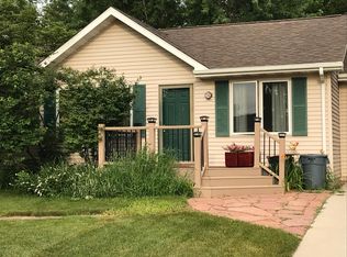 5461 Frost Dr, Ames, IA 50014