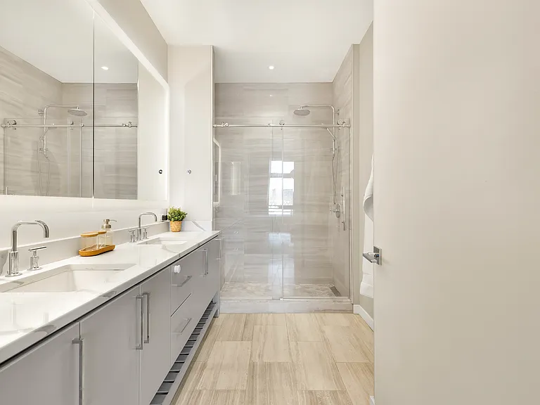 646 H St NE #601 — Photo 13