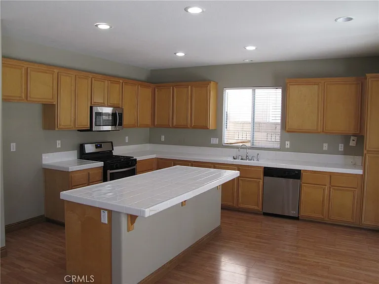 5661 Knollside Way — Photo 8