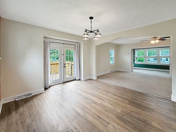 5th image of 904 S McKinley Ave
