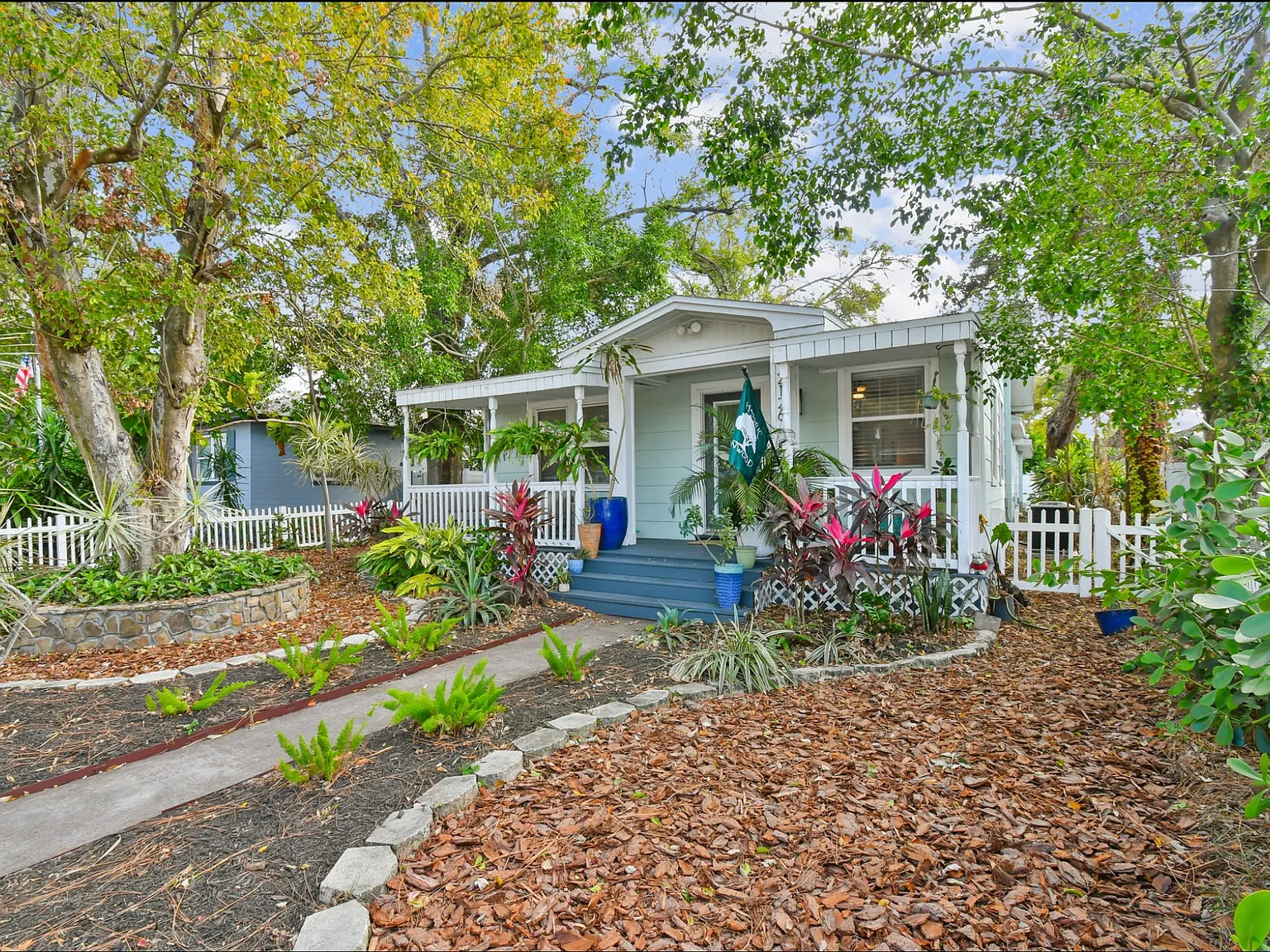 1 bed, 1900 sqft, $1,500 — Photo 2