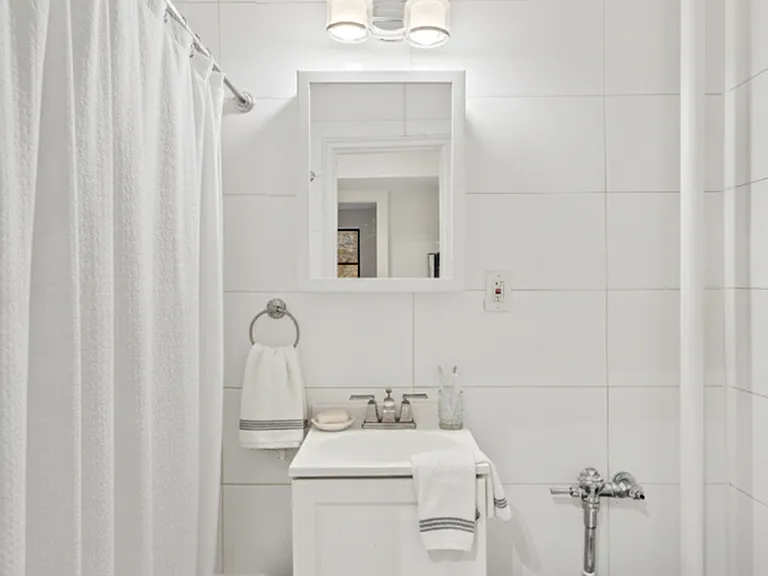 1332 3rd Ave #1-C — Photo 4
