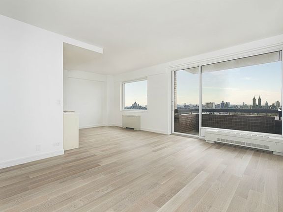 2nd image of 45 E 89th St APT 27E