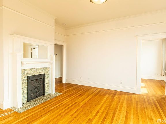 2nd image of 1138 Clayton St