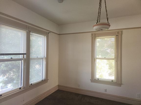 3rd image of 921 Santa Clara St