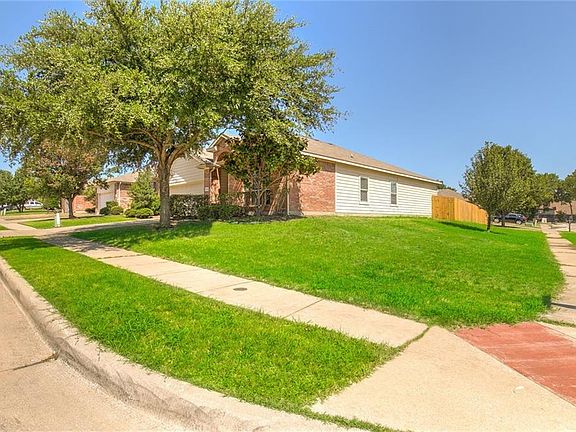 5th image of 7445 Alverstone Dr