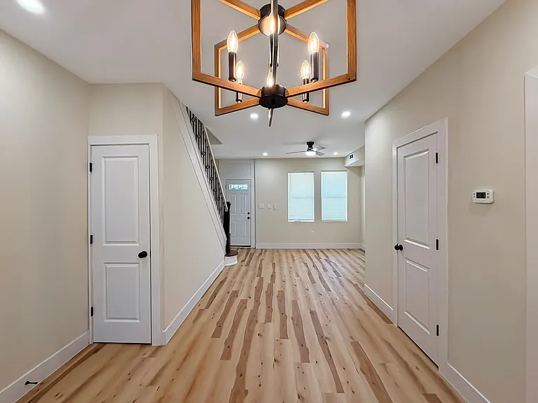 2915 Kirk Ave — Photo 2