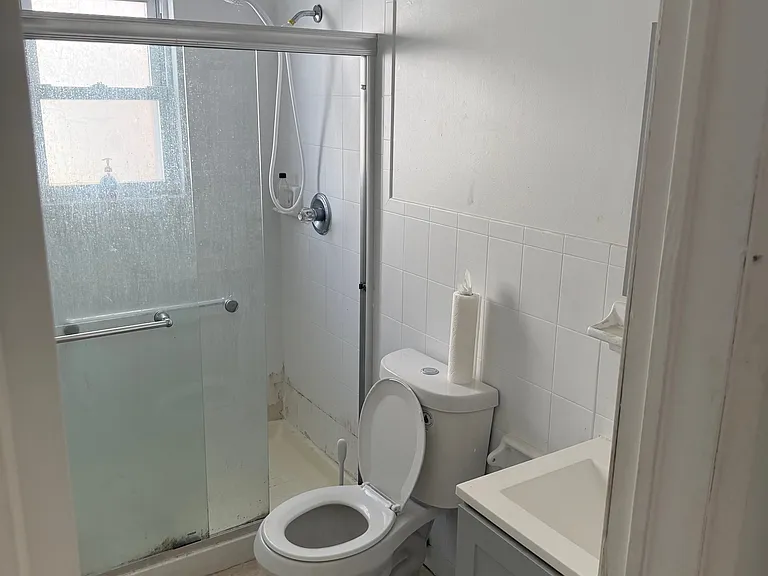 123 Louis Ave — Photo 10