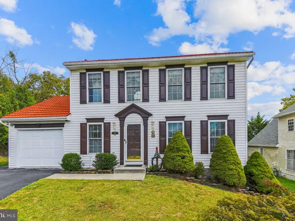 27 Irishtown Dr, Emmitsburg, MD 21727
