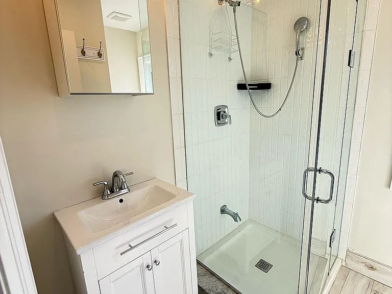 1016 Haig Blvd — Photo 28