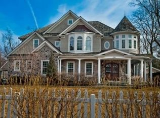 339 Linden St, Winnetka, IL 60093