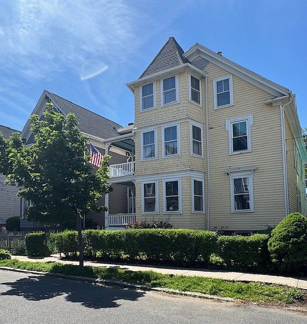 1st image of 31 Forrester St #1