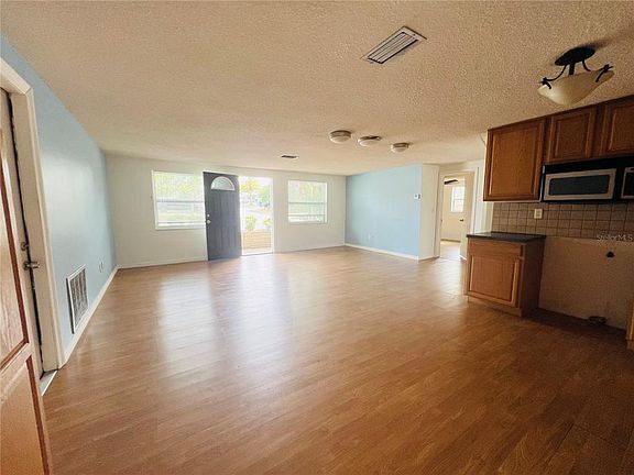3rd image of 6428 Kentfield Ave