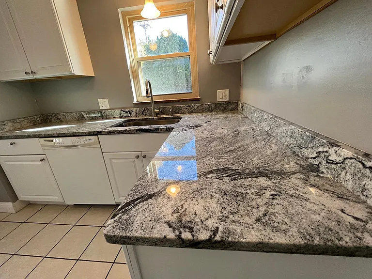 15002 Fernway Ave — Photo 9