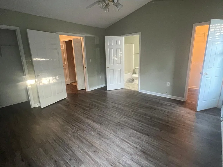 335 Crooked Pine Trl — Photo 17