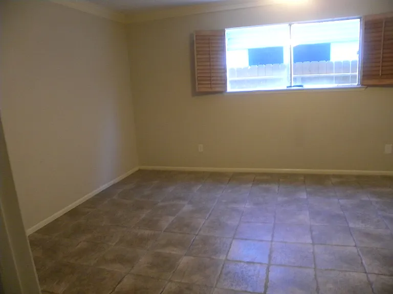 3234 Dunbarton Oak St — Photo 8