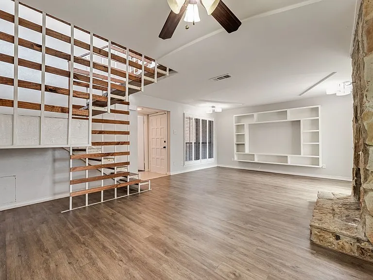 2203 Salem Dr — Photo 6
