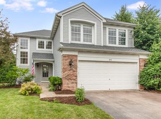 870 N Camden Ln, South Elgin, IL 60177